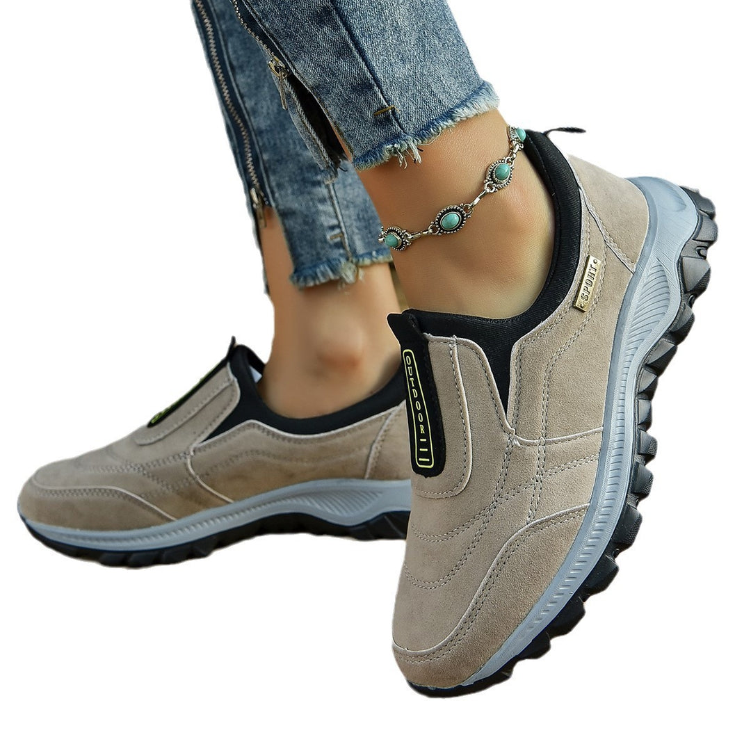 Damen Slip-On Sneakers mit elastischer Einfassung und rutschfester Profilsohle EB