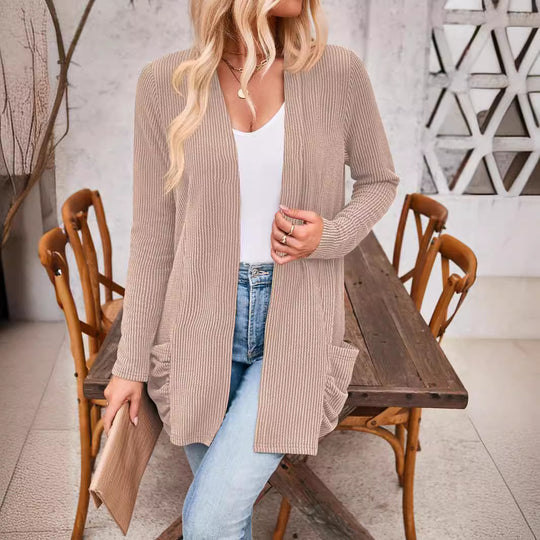 Damen Strickjacke mit Raffung und praktischen Taschen EB