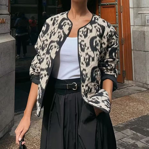 Damen gesteppte Freizeitjacke mit einzigartigem Tiermuster und praktischen Taschen EB