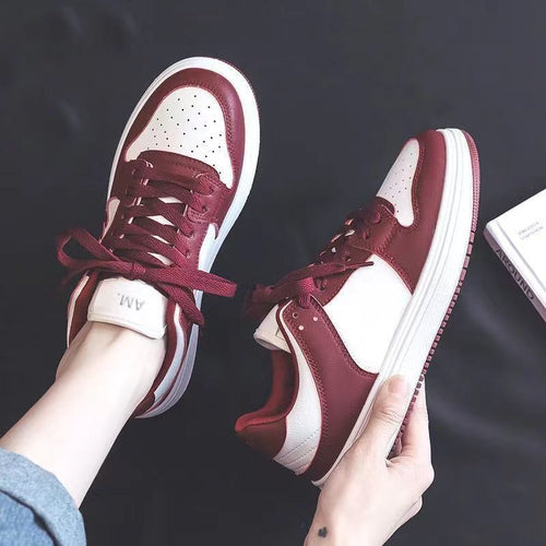 Damen Sneaker mit atmungsaktiver Oberfläche und rutschfester Gummisohle EB