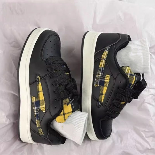 Damen Sportliche Sneakers mit grafischem Design EB