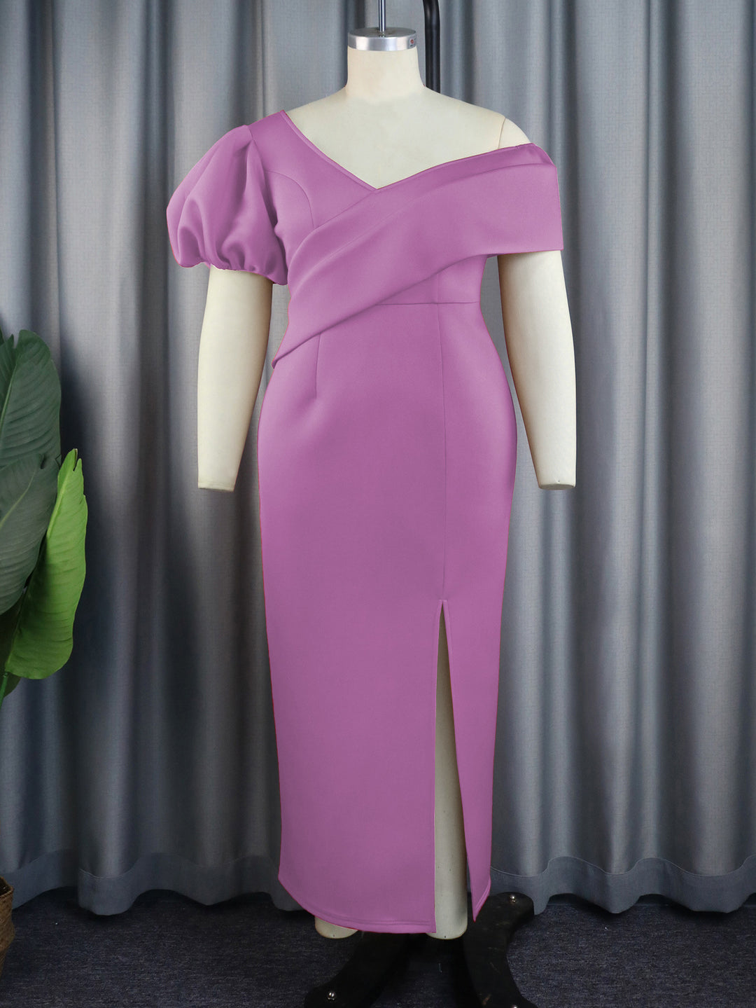 Damen Elegantes Maxikleid mit asymmetrischem Ausschnitt und voluminösen Puffärmeln EB