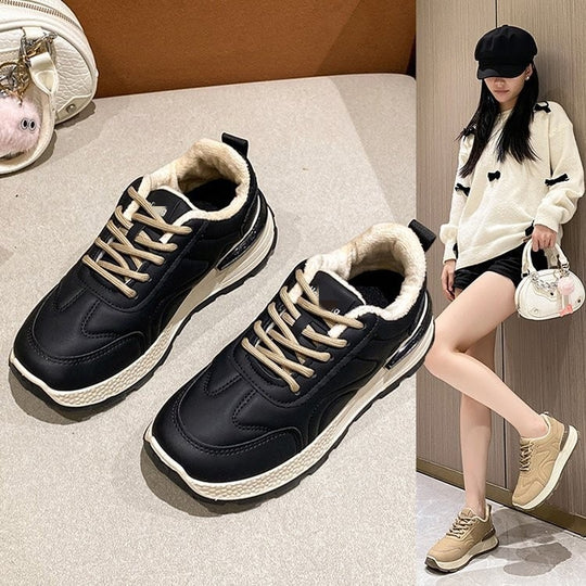 Damen Sportliche Sneaker mit flauschigem Innenfutter und rutschfester Sohle EB