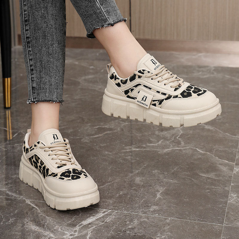 Damen Sportliche Chunky Sneakers mit einzigartigem Leopardenmuster und dämpfender Sohle EB