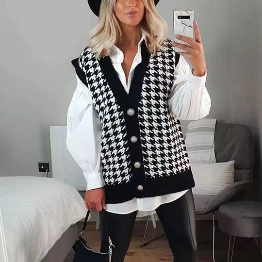 Damen Strickweste mit modischem Hahnentrittmuster und eleganten Perlendetails EB