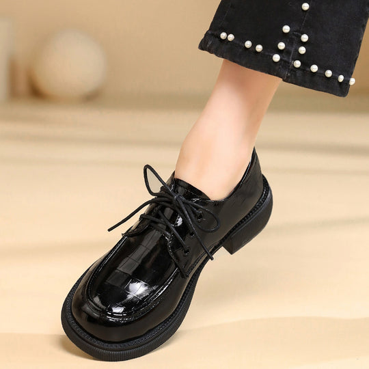 Damen Klassische Schnürschuhe aus hochwertigem Kunstleder mit rutschfester Sohle EB