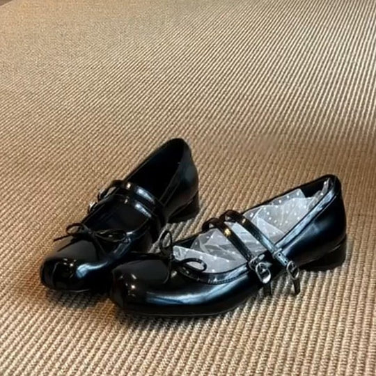 Damen elegante Ballerinas mit doppelt geschnalltem Riemchen und hübschem Schleifendetail EB