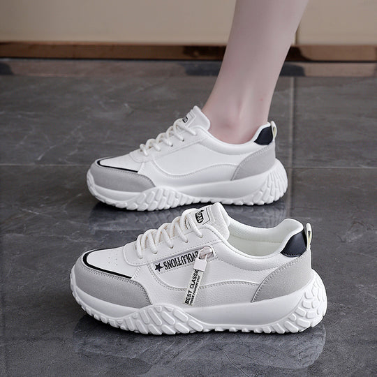 Damen Sportliche Sneakers mit robuster Profilsohle und atmungsaktiver Struktur EB