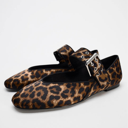 Damen Ballerinas mit Leopardenmuster und dekorativem Riemen EB