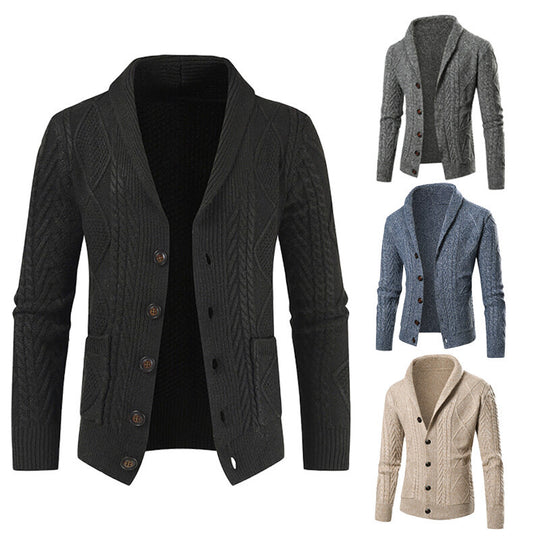 Herren Strickjacke mit modernem Zopfmuster und aufgesetzten Taschen EB