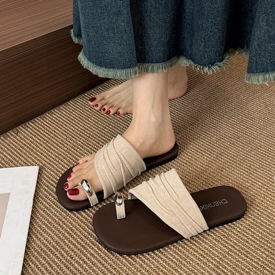 Damen Komfortable Sandalen mit geschmeidiger Riemenführung und modischem Design EB
