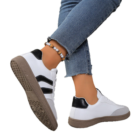 Damen Sportliche Sneakers mit eleganten Metallic-Details EB