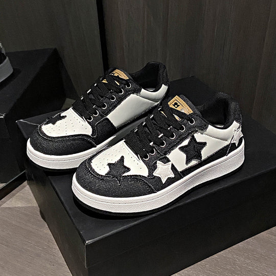 Damen Plateau-Sneaker mit Sternapplikationen und gepolstertem Innenfutter EB