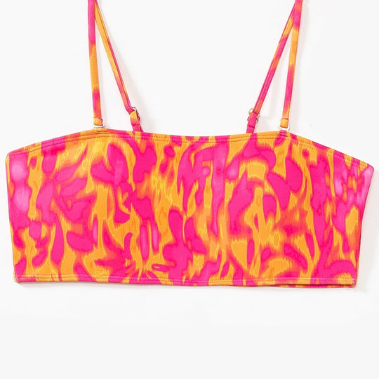 Damen Bikini-Set mit modischem Bandeau-Oberteil und hoch geschnittenen Bottoms EB