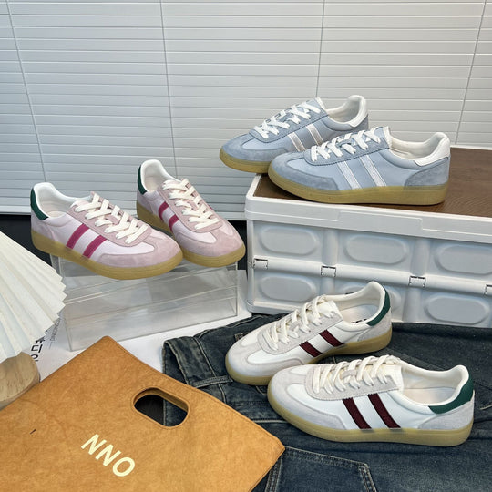Damen Retro-Inspirierte Sneakers mit modischem Veloursleder und sportlichen Akzenten EB