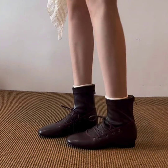 Damen elegante Schnürstiefel aus hochwertigem Leder mit robustem Blockabsatz EB