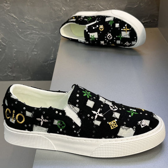 Damen Slip-On Sneakers mit buntem besticktem Design EB