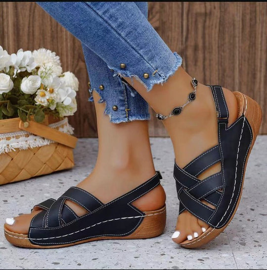 Damen Komfortable Sandalen mit gekreuzten Riemen EB
