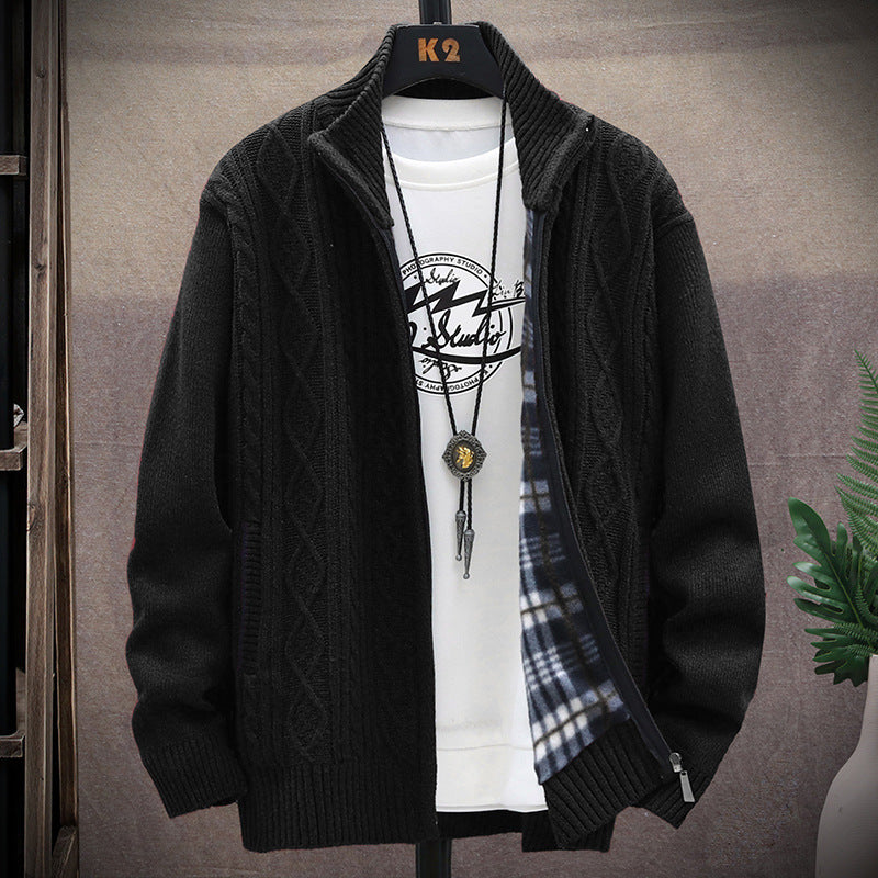 Herren Strickjacke mit Kunstlederdetails und hohem Kragen EB