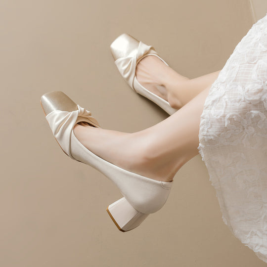 Damen elegante Blockabsatz-Pumps mit hochwertigem Schleifenakzent EB