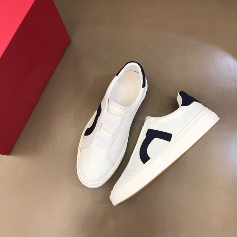 Damen Athletische Slip-On Sneakers mit modischem Akzent von EB