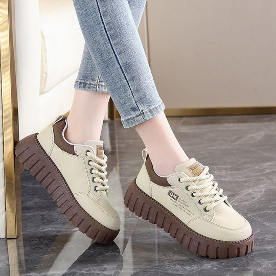 Damen Sneakers mit trendgerechter Plateau-Sohle EB