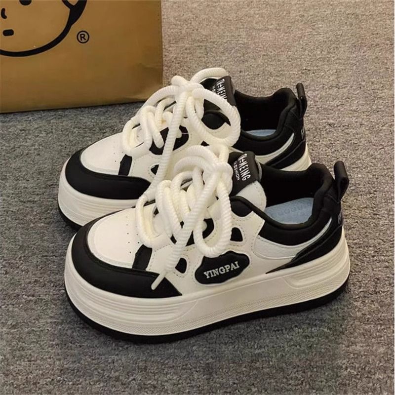 Damen Schnürsneaker mit modernen Design-Elementen und dämpfender Sohle EB