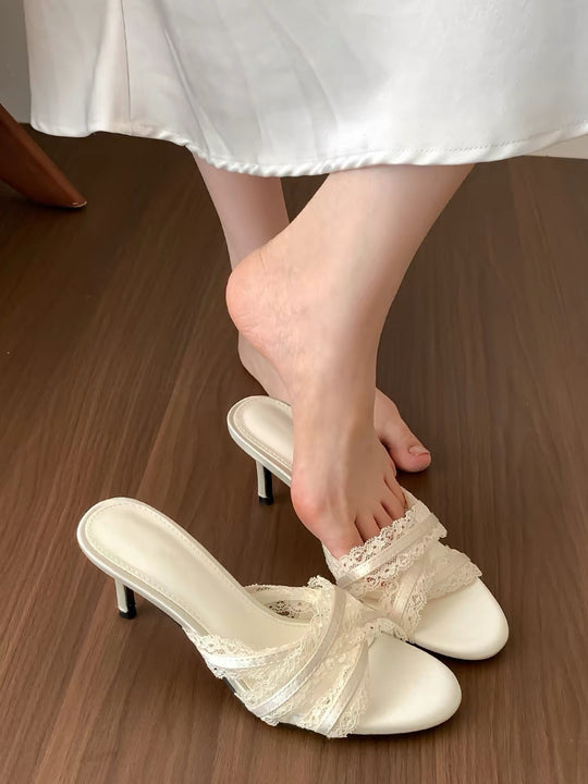 Damen Elegante Slingback-Sandaletten mit zarten Spitzenakzenten EB