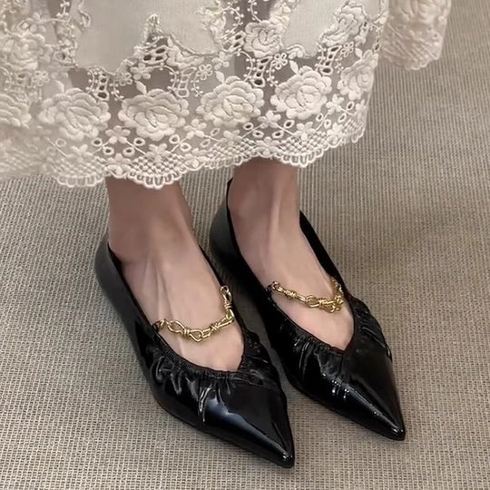 Damen elegante Ballerina-Schuhe mit luxuriösen Falten und Schmuckdetail EB