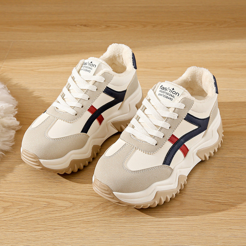 Damen Chunky Sneakers mit sportlichem Profil und gepolstertem Innenfutter EB