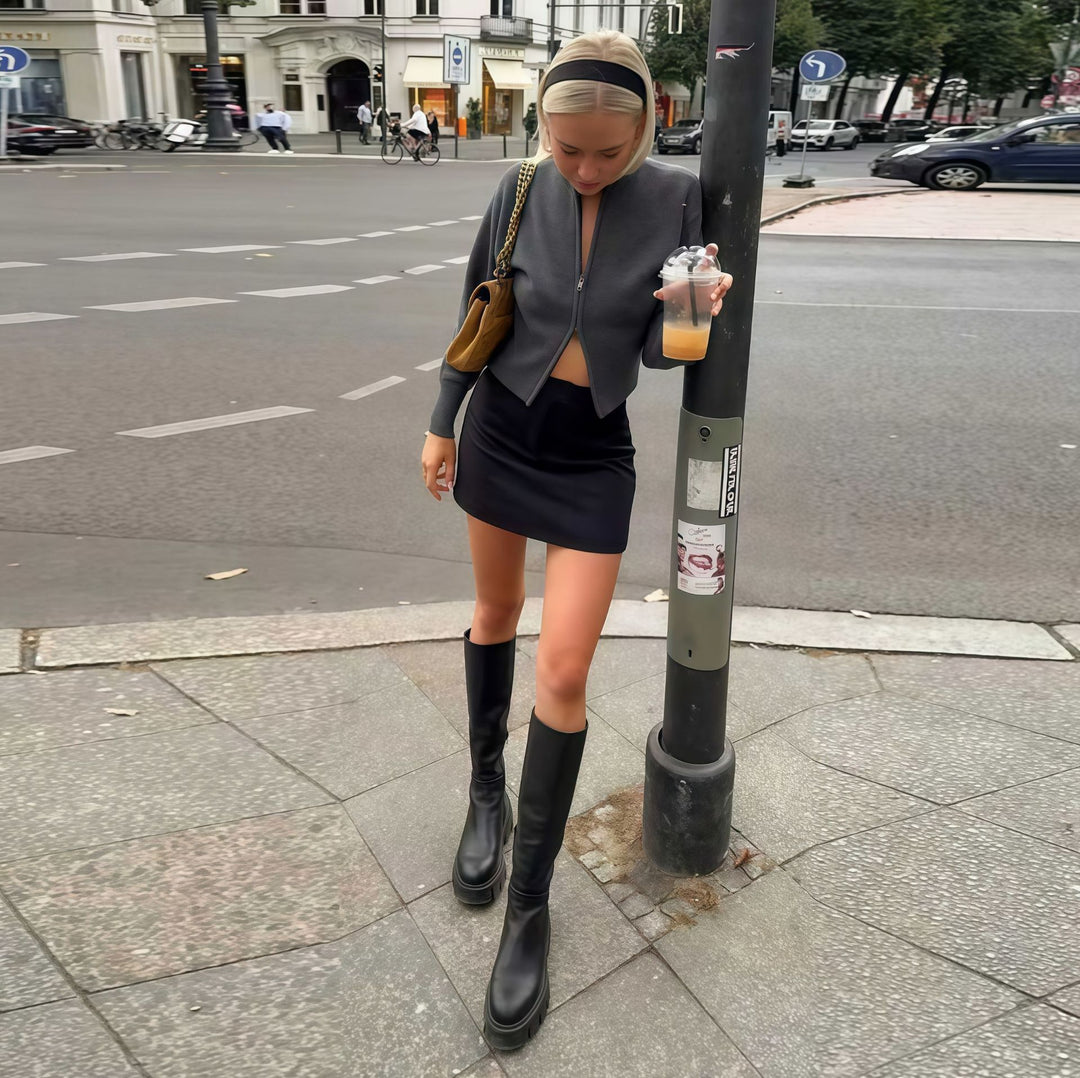 Damen Elegante Strickjacke mit Kängurutasche und zeitgemäßem Schnitt EB