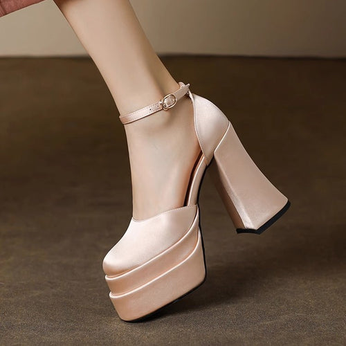 Damen Plateau-Pumps mit modernem Design und elegantem Knöchelriemen EB