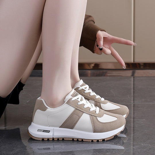 Damen Sportliche Sneaker mit animalischem Akzent EB