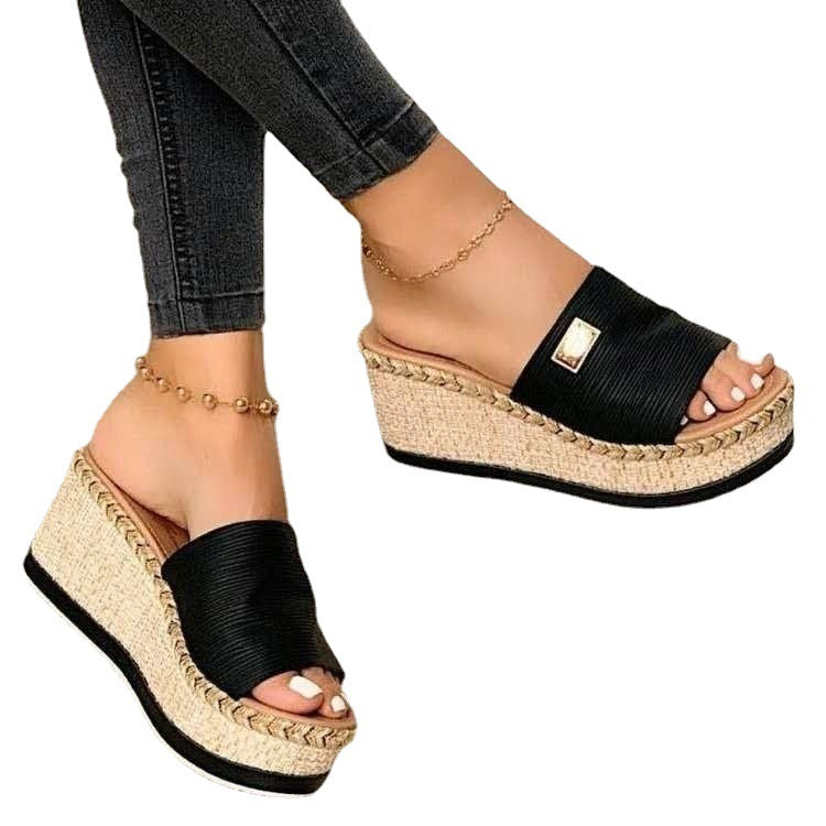 Damen Wedge-Pantoletten mit elegantem Flecht-Design und komfortabler Sohle EB