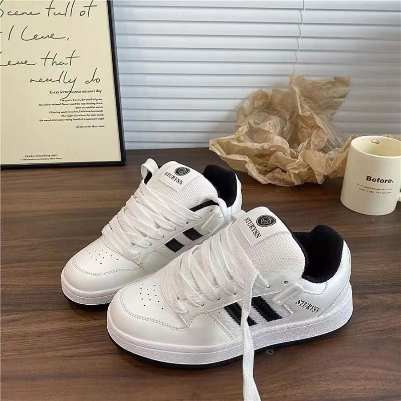 Damen Sportliche Sneakers im retro-inspirierten Design mit dämpfender Sohle EB