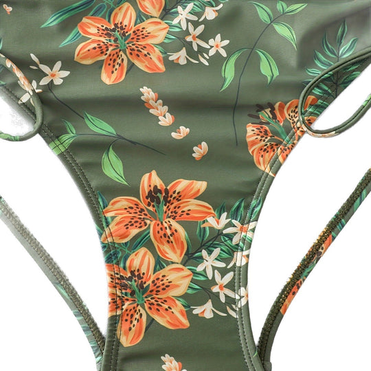 Damen Hochgeschnittener Bikini mit Raffung EB