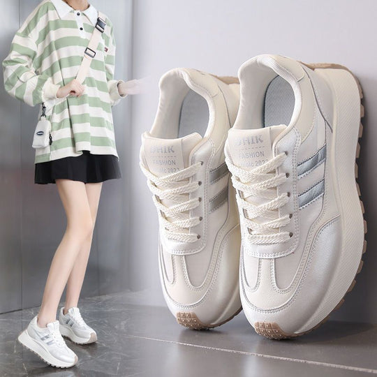 Damen Modische Plateau-Sneaker mit bequemem Fußbett und sportlichem Design EB