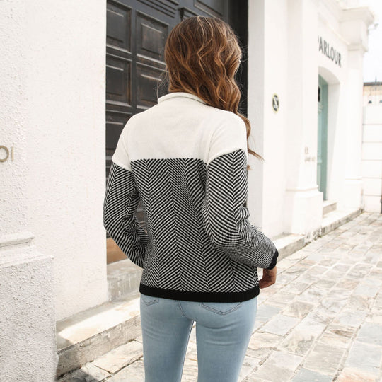 Damen Strickpullover mit Herringbone-Muster und hohem Kragen EB