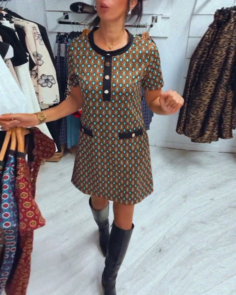 Damen Kurzarmkleid mit knöpfigem Ausschnitt und dekorativen Taschen Heidi-Mode