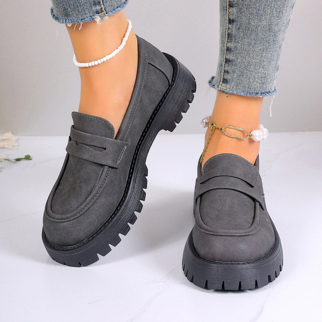 Damen Chunky Loafers mit rutschfester Gummisohle und modischem Obermaterial EB
