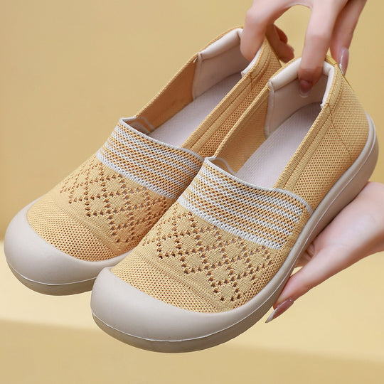 Damen Atmungsaktive und komfortable Slip-On Schuhe mit elastischem Einsatz EB