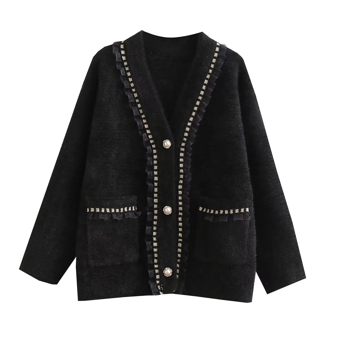 Damen modische Strickjacke mit dekorativen Rüschen und perlenverzierten Knopfdetails EB
