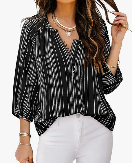 Damen Blusenshirt mit eleganten Streifen und femininen Details Heidi-Mode