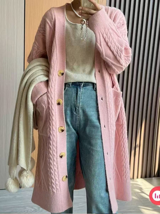 Damen Strickjacke mit Zopfmuster und Knopfverschluss EB