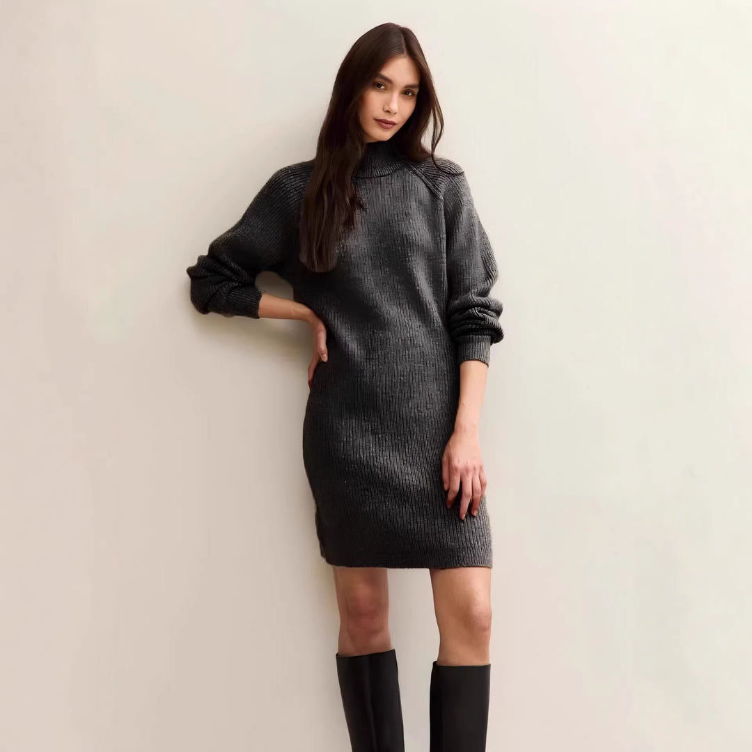 Damen Strickkleid in taillierter Silhouette mit Stehkragen und Raglanärmeln EB