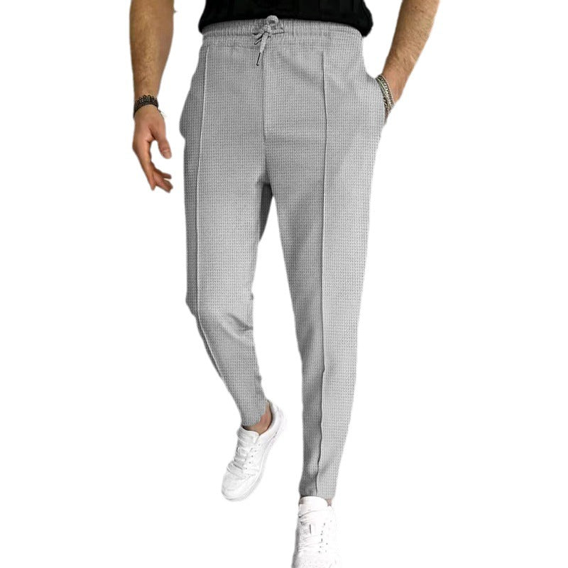 Herren nan strukturiertes Jogginghose mit elastischem Tunnelzug, formgebender Bügelfalte und tapered Bein EB
