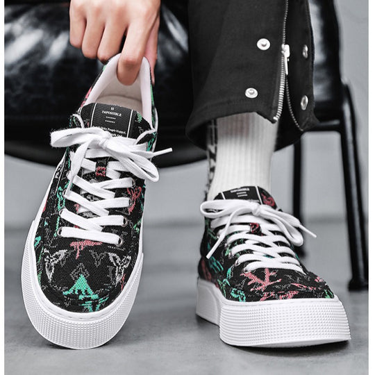 Damen Sneakers mit kunstvollem Muster und bequemer Sohle EB