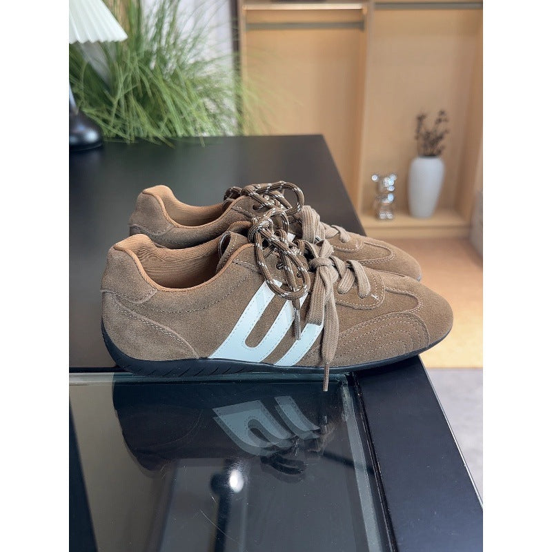 Damen Sportliche Sneakers aus hochwertigem Wildleder mit atmungsaktiver Sohle EB
