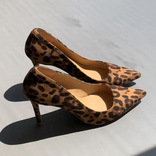 Damen spitz zulaufende Sling-Pumps mit elegantem Leopardenmuster EB