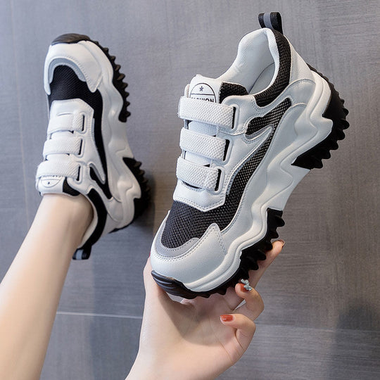 Damen Sportliche Sneakers mit verstärktem Halt und innovativer Dämpfung EB